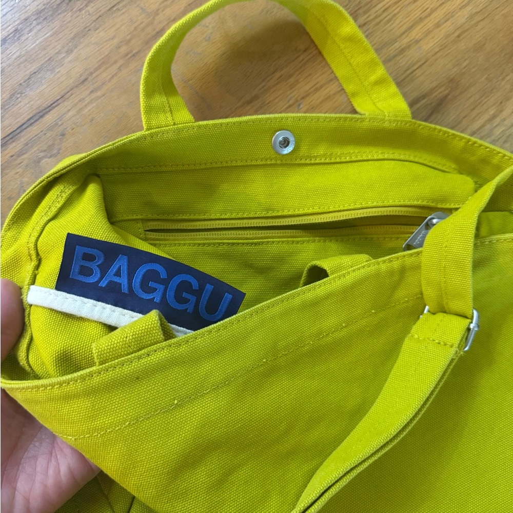 Baggy Duck Bag - Picture 2 of 2